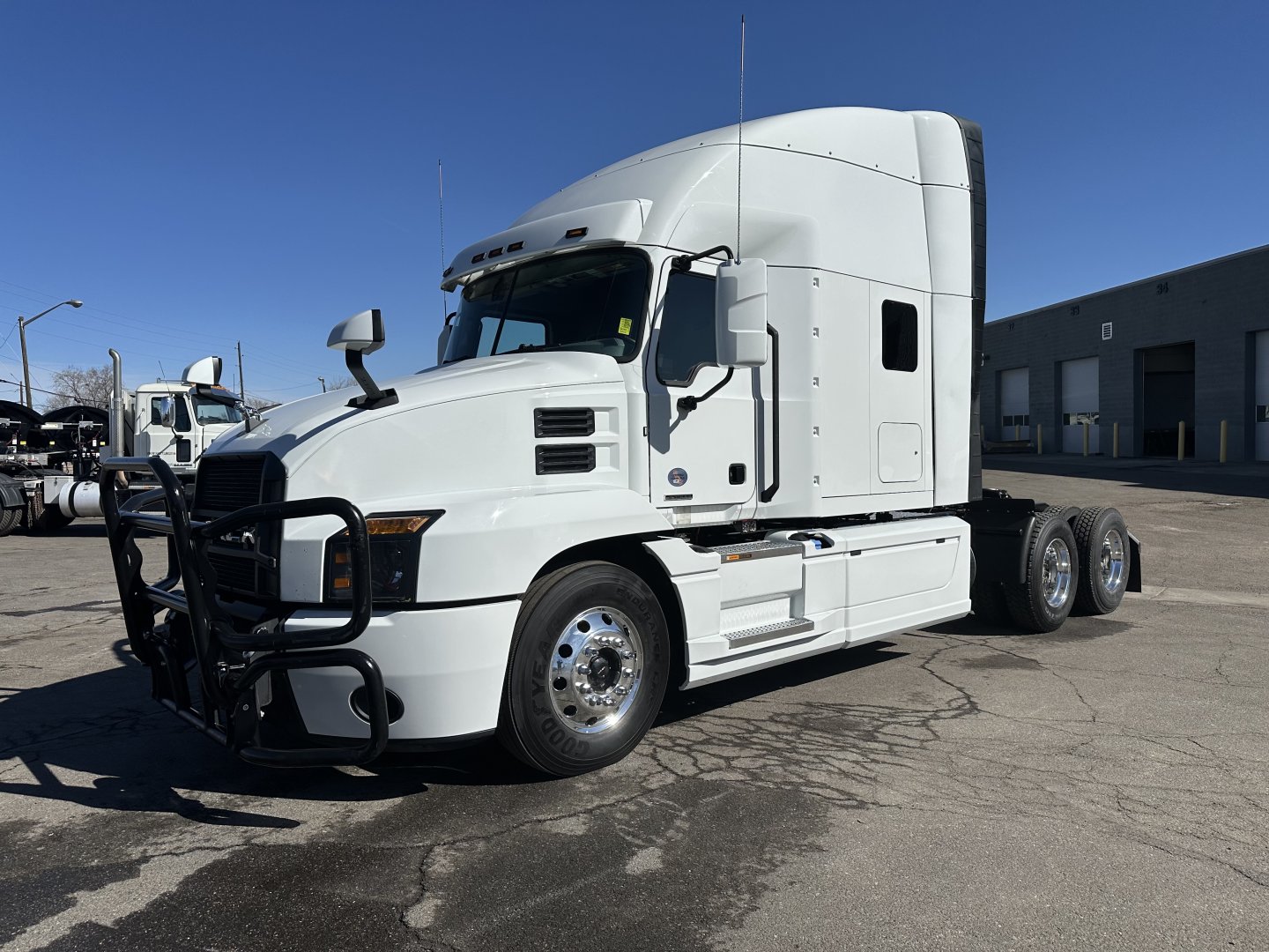 2022 Mack AN64T70