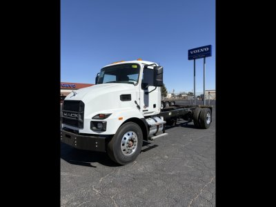 2025 Mack MD74