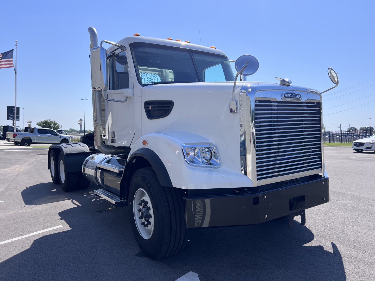 2023 Freightliner 122SD