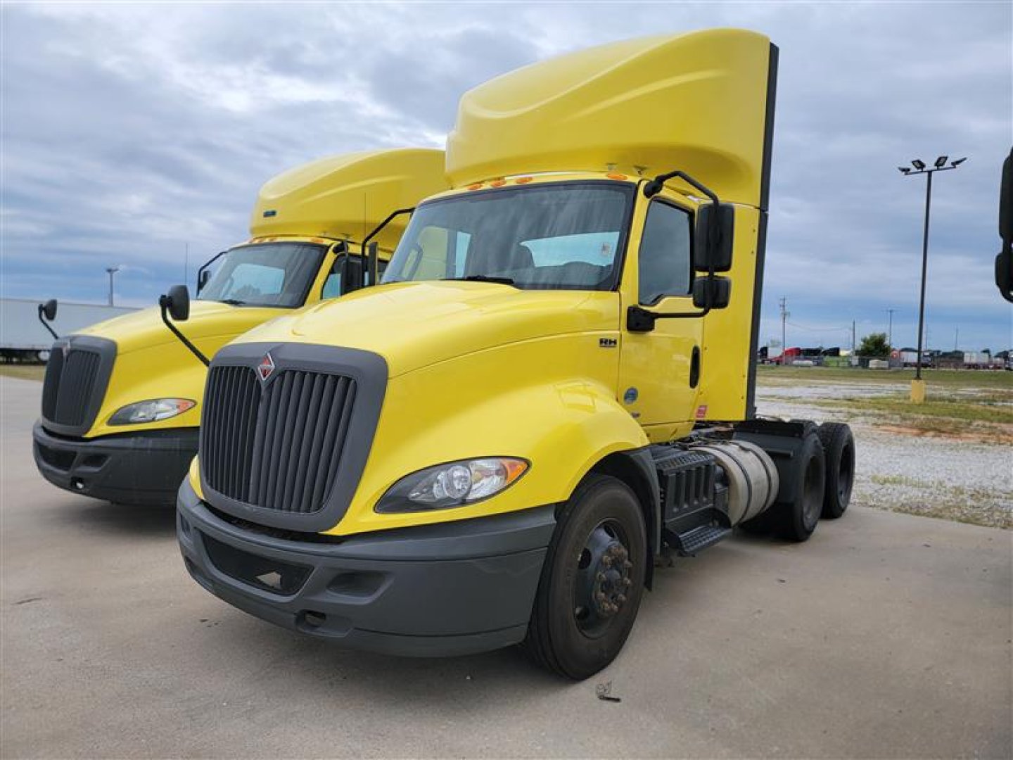2020 International RH613