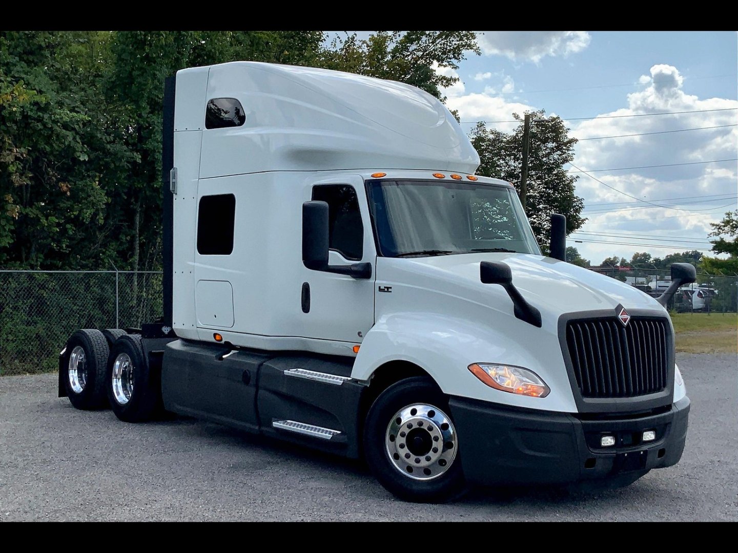 2021 INT LT625 6x4