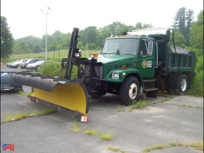 1999 Freightliner FL80