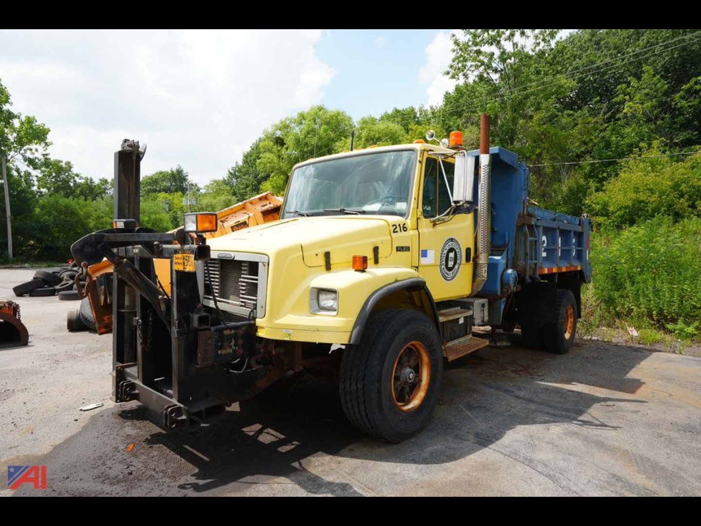 1999 Freightliner FL80