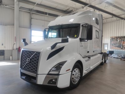 2024 Volvo VNL64T860