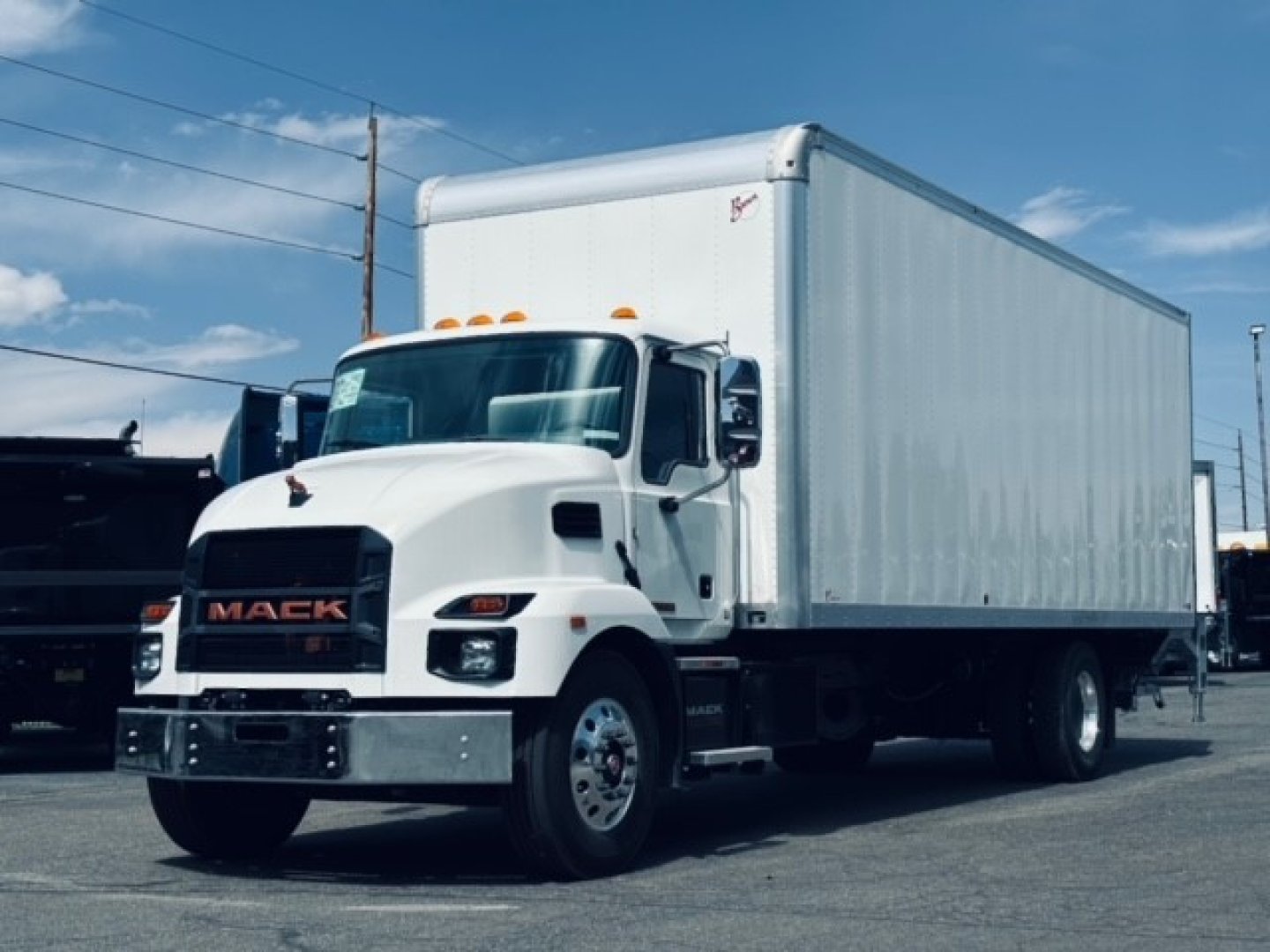 2024 Mack MDe64