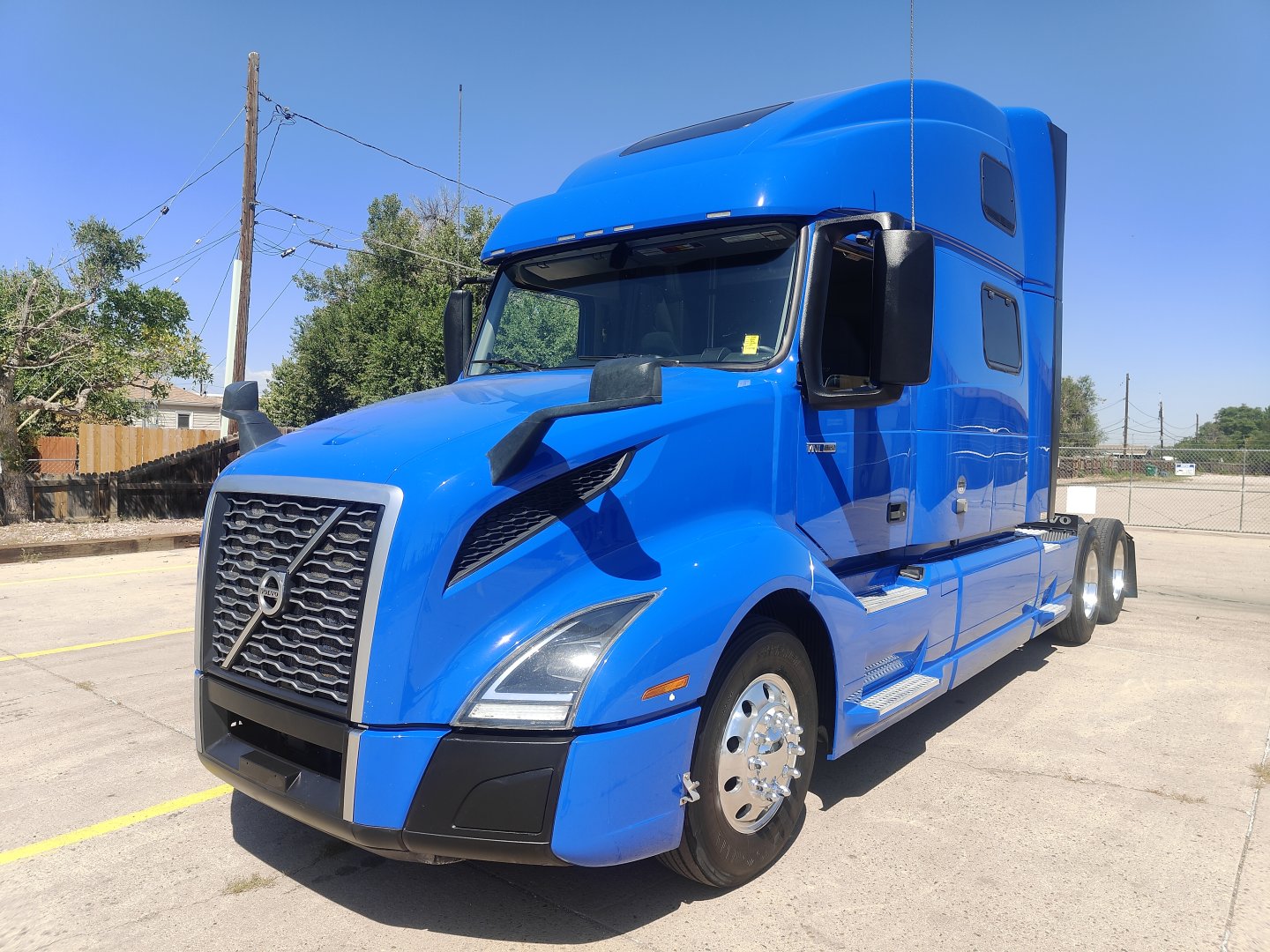 2020 Volvo VNL64T860