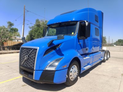 2020 Volvo VNL64T860