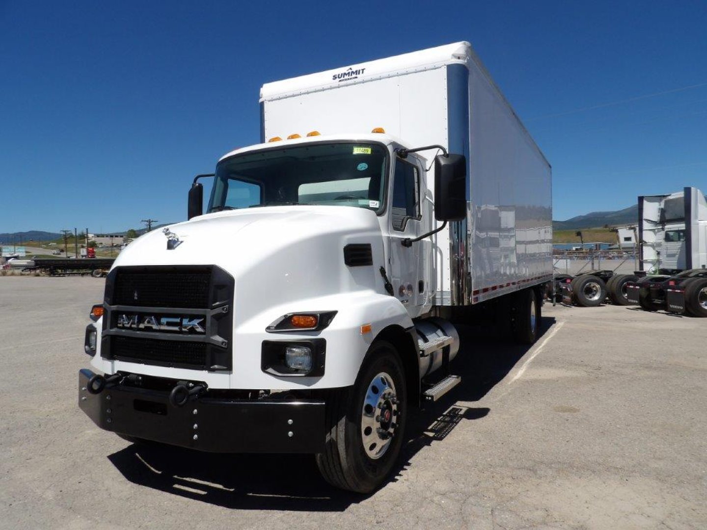 2025 Mack MD64