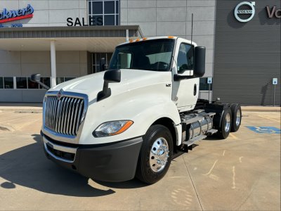 2020 International LT625
