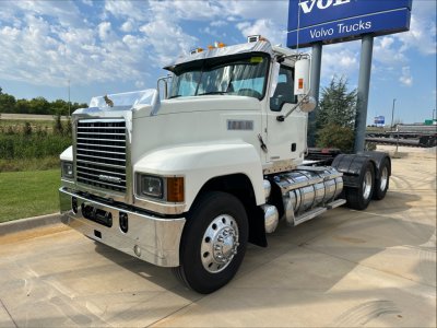 2019 Mack PI64T