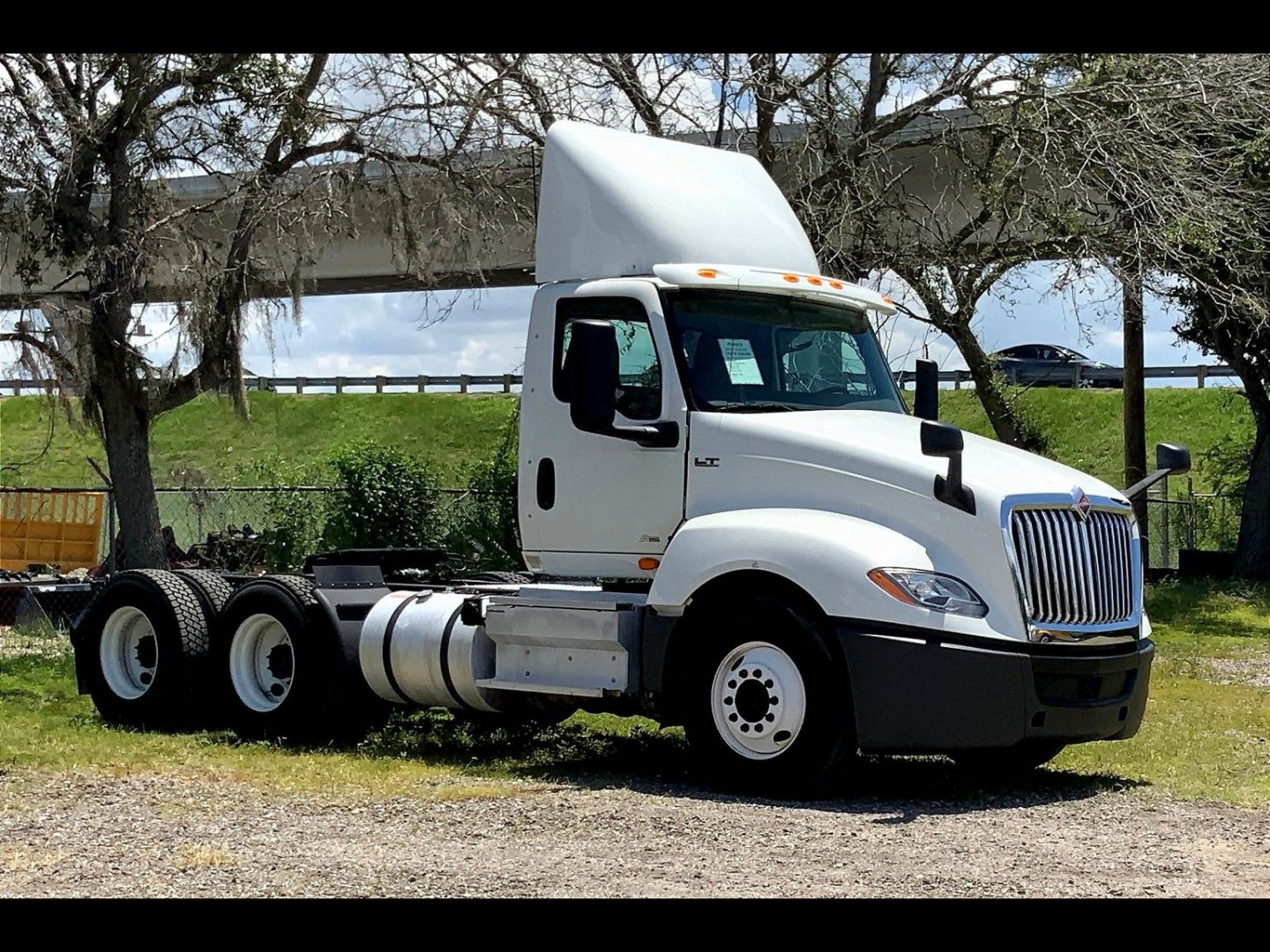 2019 INT LT625 6x4