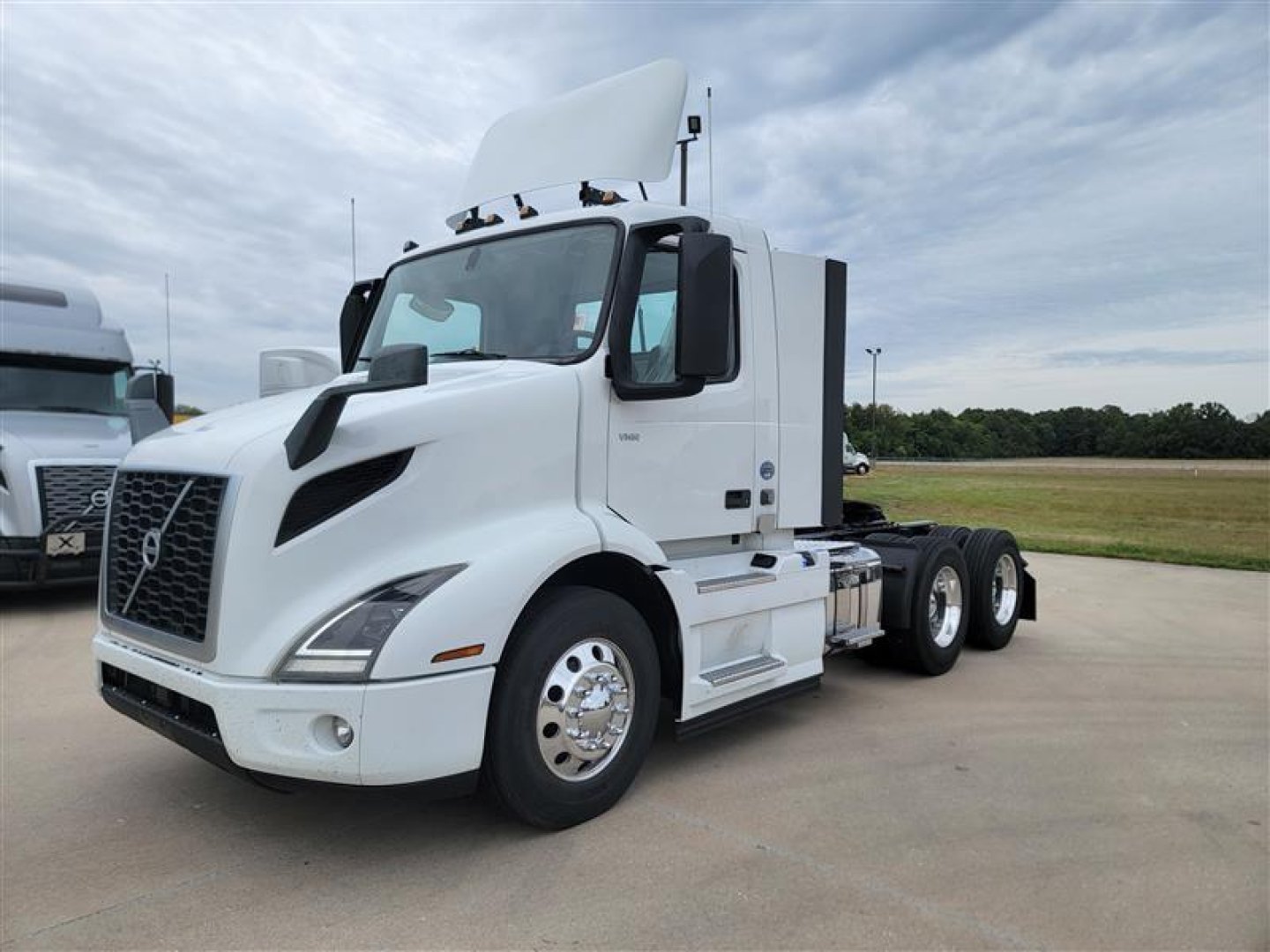 2020 Volvo VNR64T300