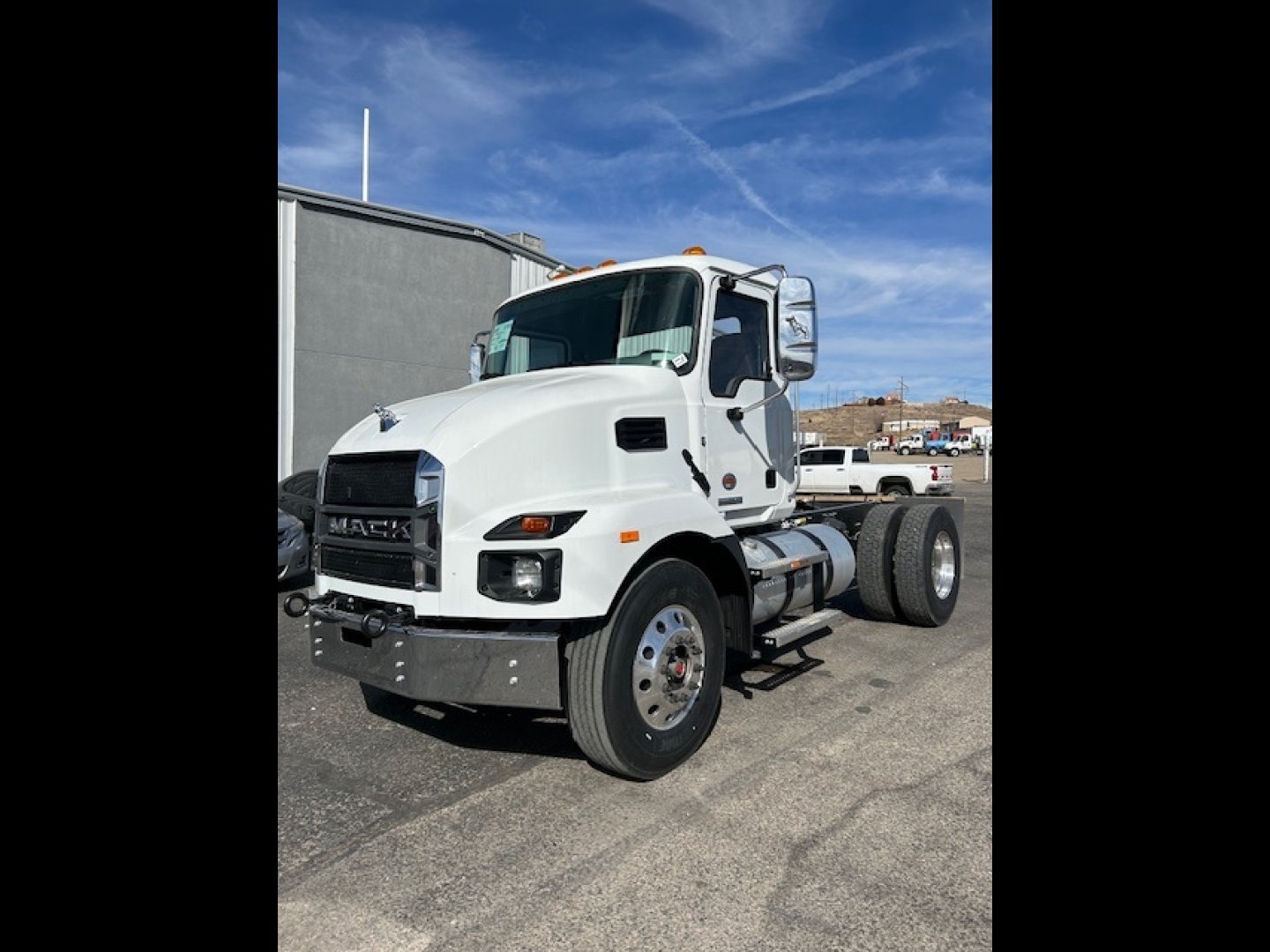 2025 Mack MD74