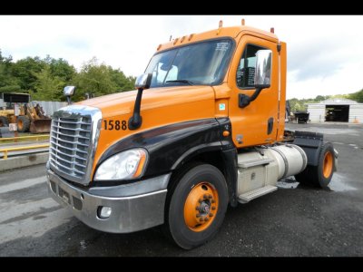 2012 Freightliner CASCADIA 125
