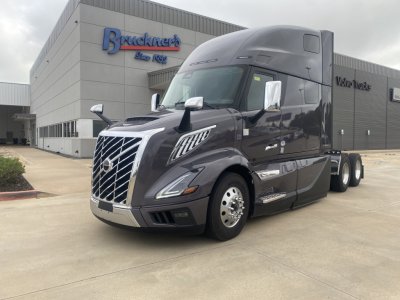 2026 Volvo VNL64T860