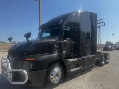 2021 Mack AN64T70