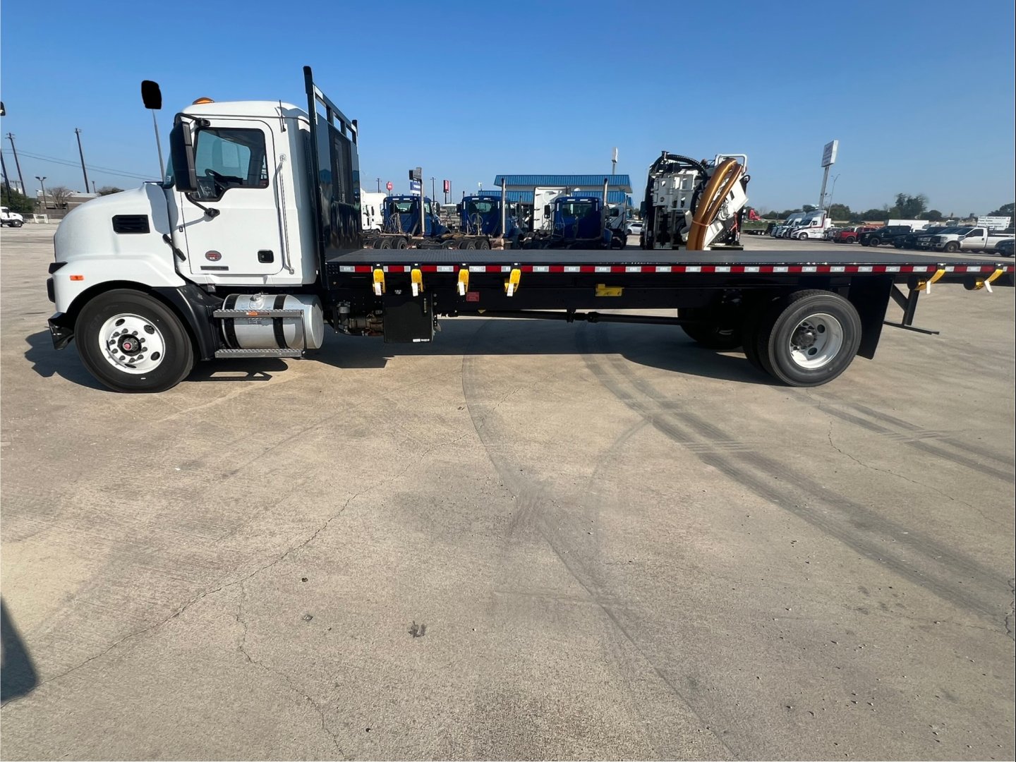 2026 Mack MD64