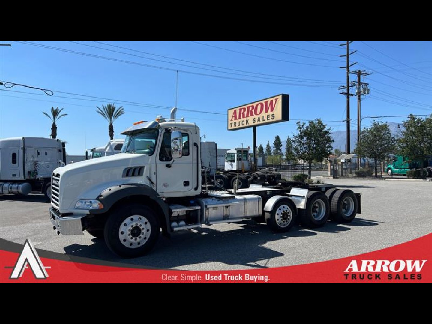 2020 Mack GR64BT