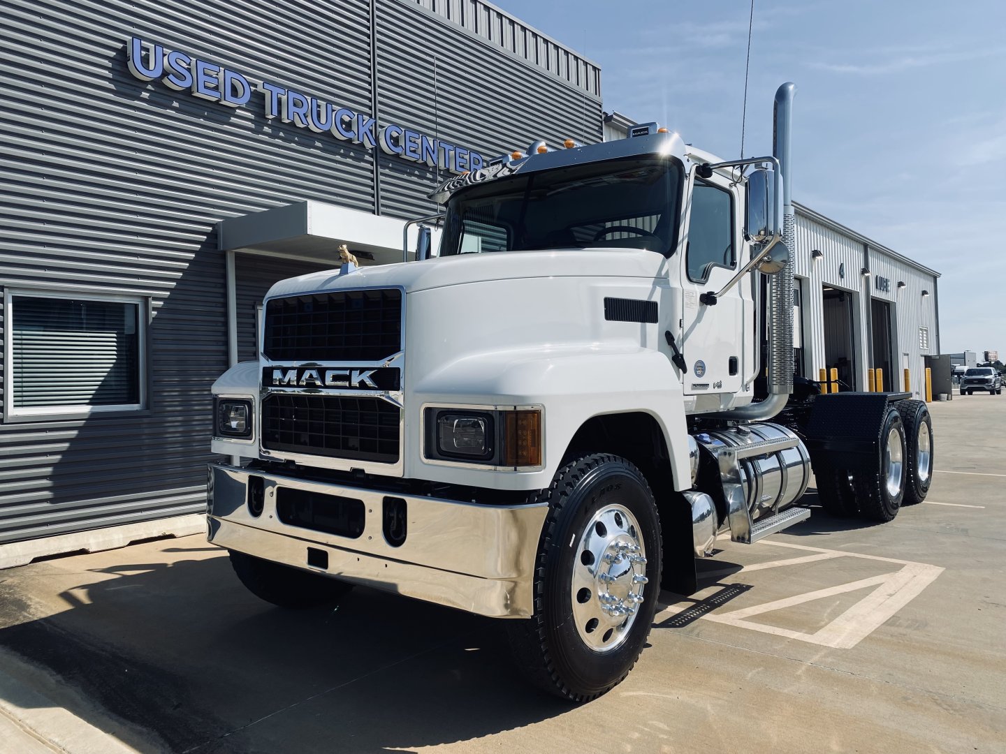 2024 Mack PI64T