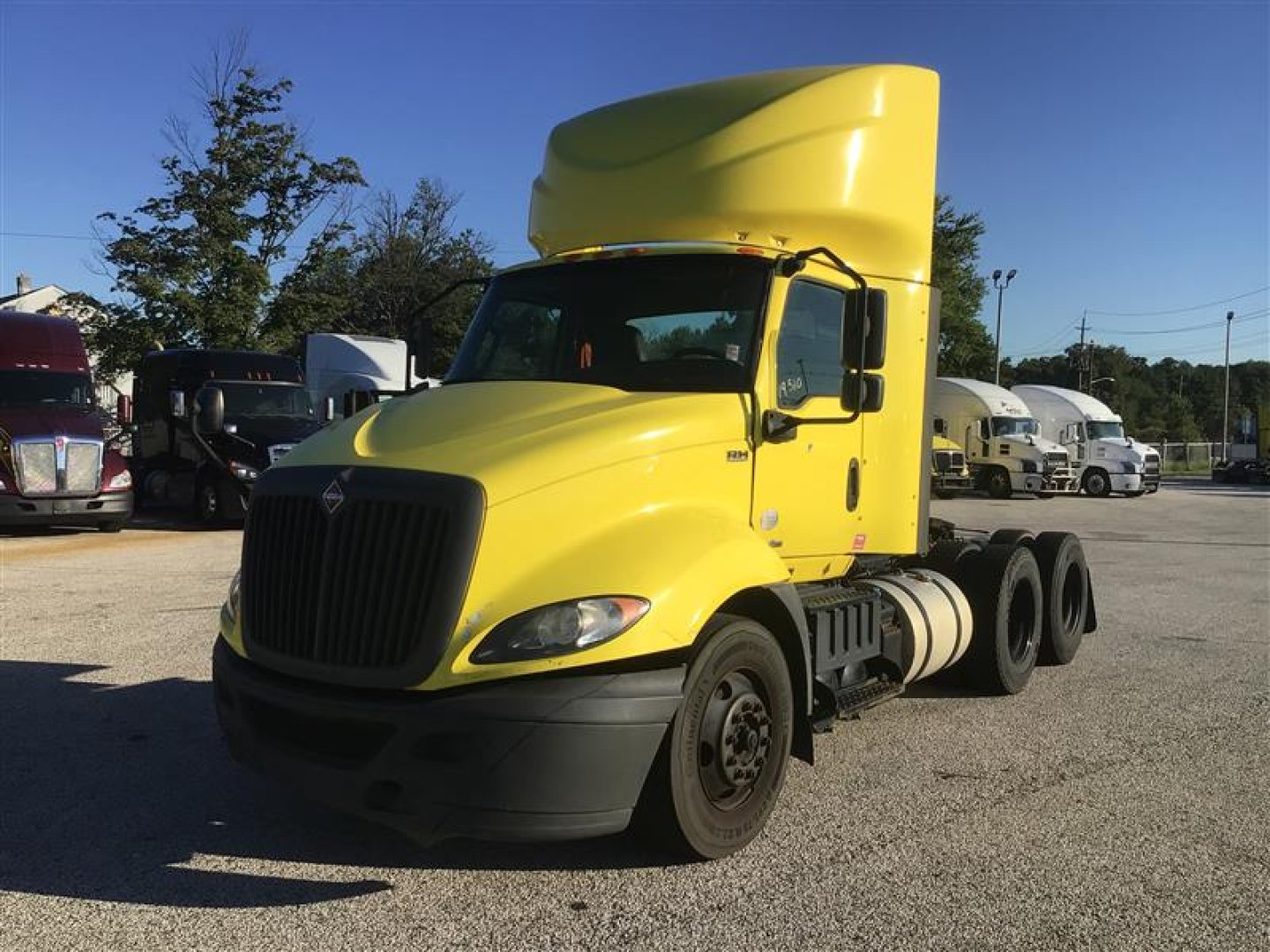 2019 International RH613