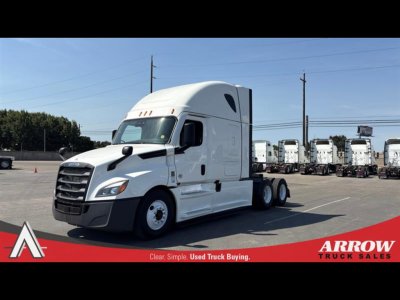 2022 Freightliner CA126