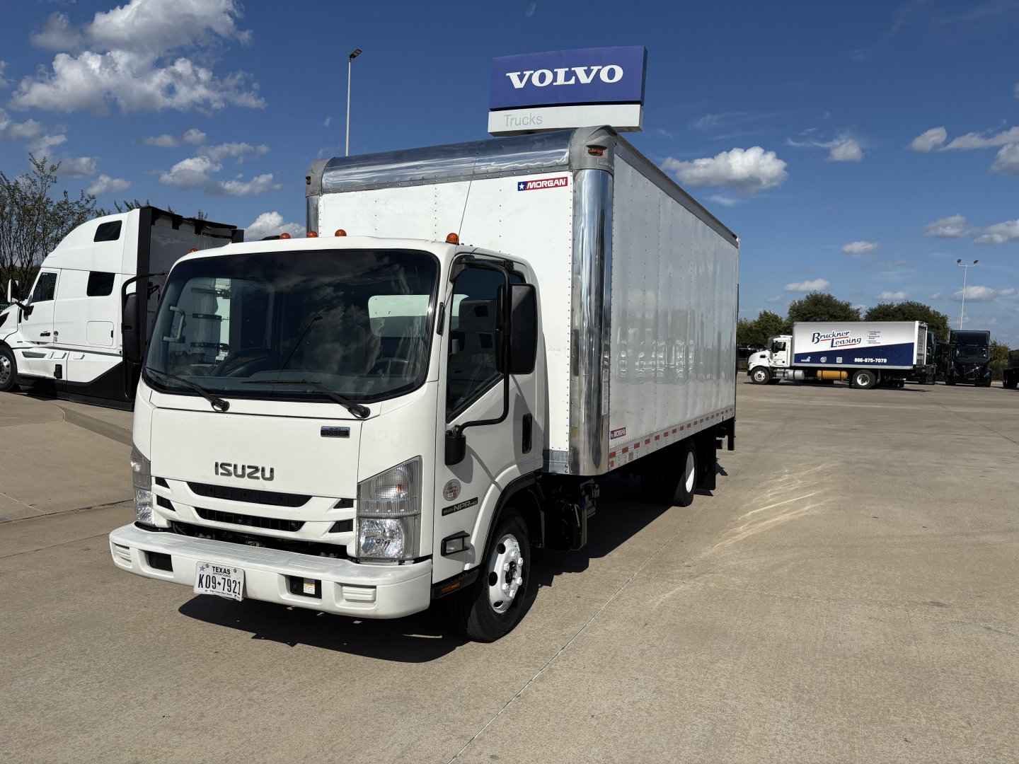 2020 Isuzu NPR HD
