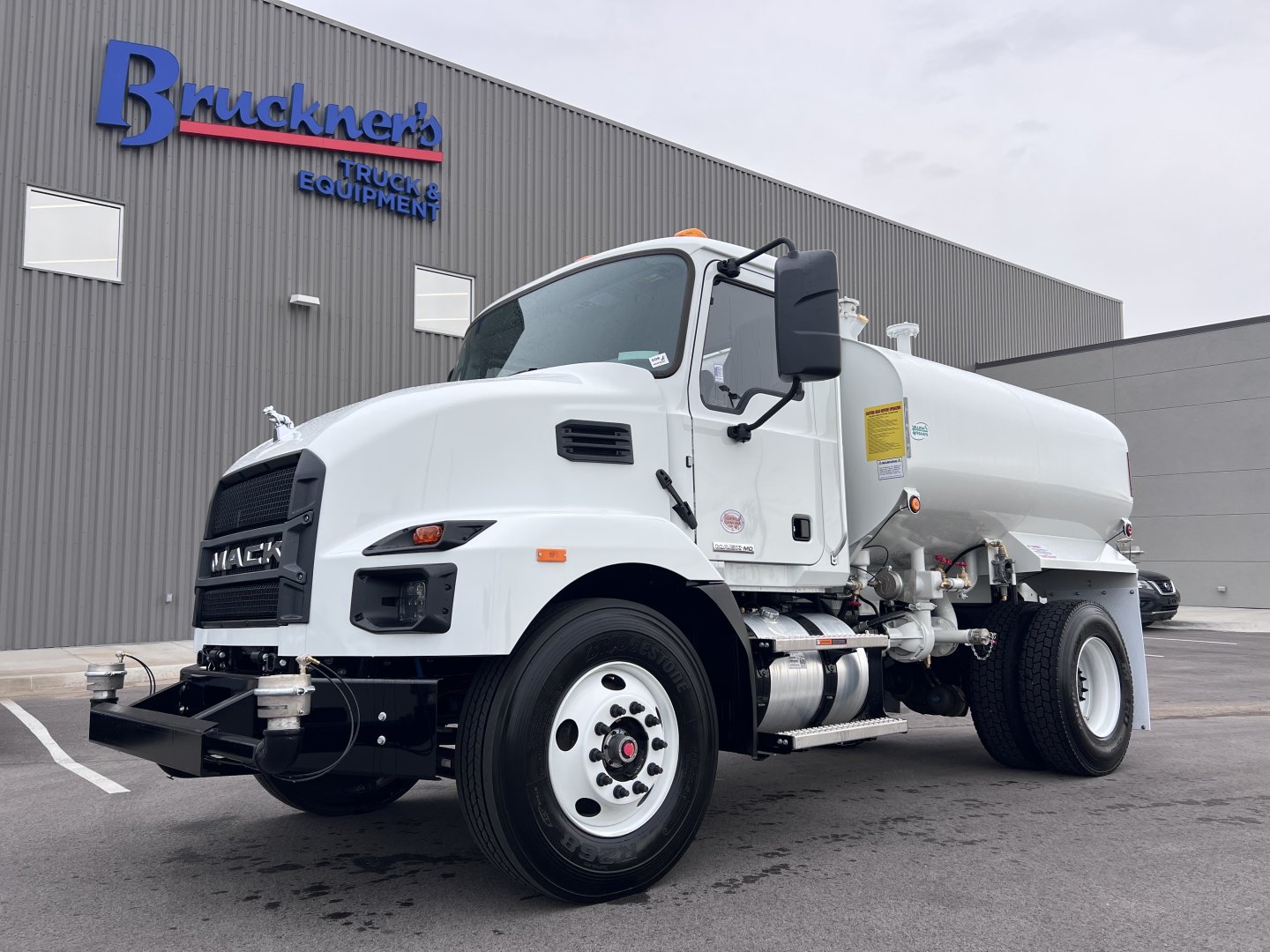 2026 Mack MD74