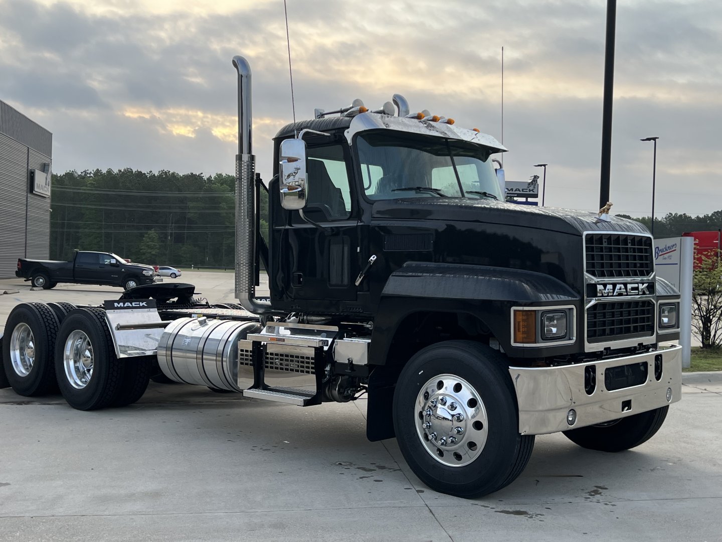 2026 Mack PI64T