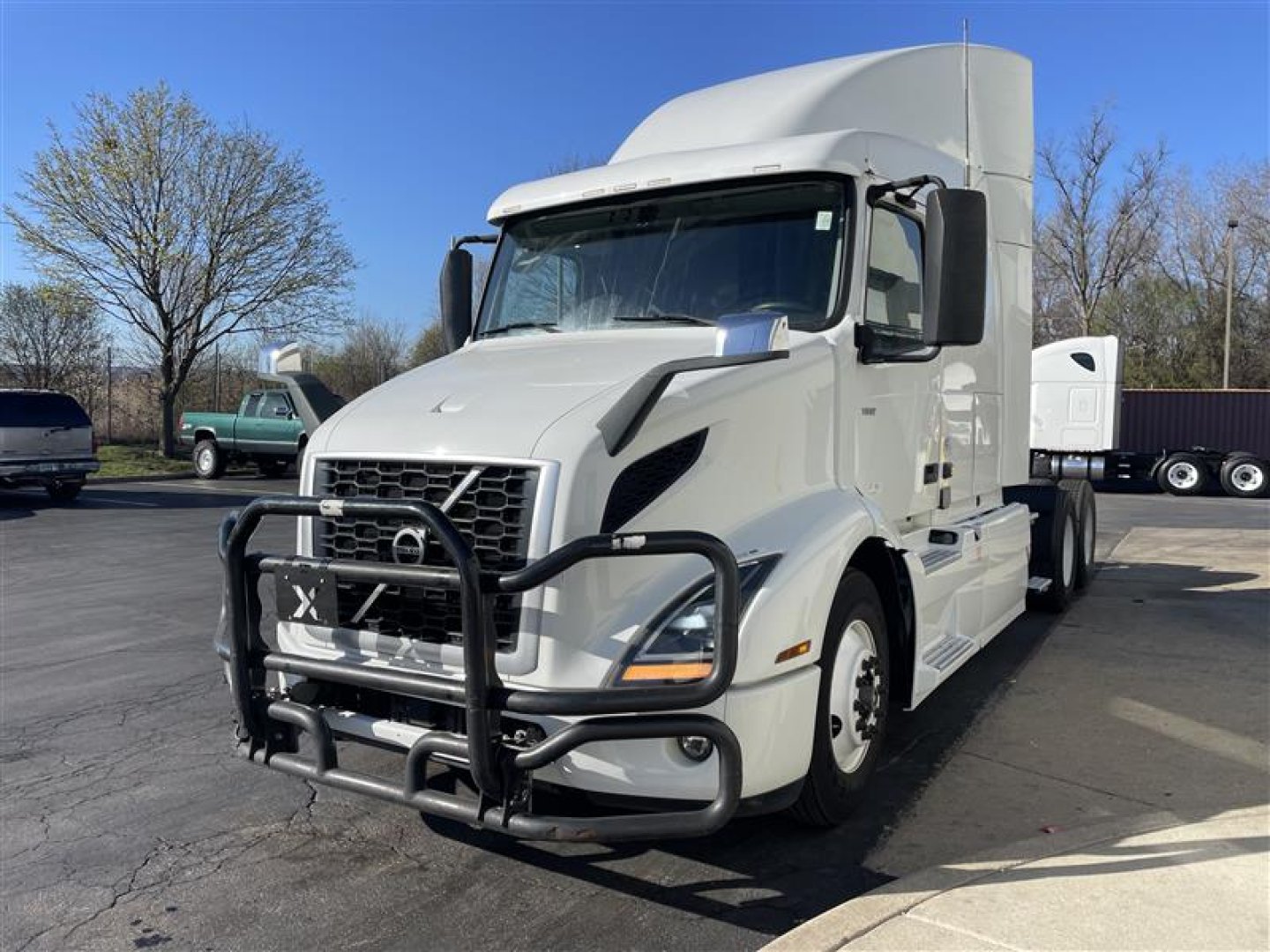 2020 Volvo VNR640