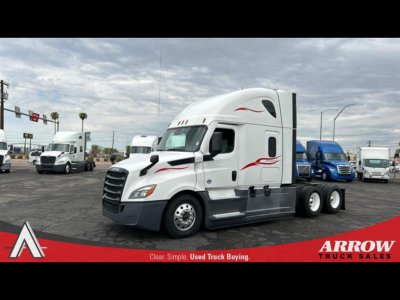 2021 Freightliner CA126