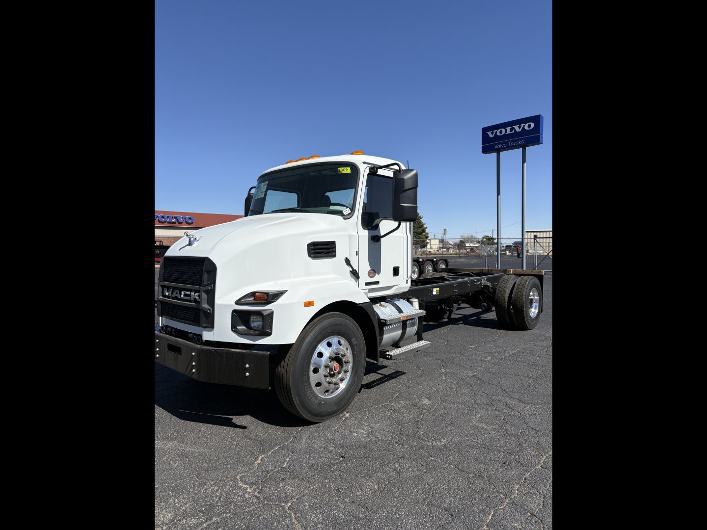 2025 Mack MD74