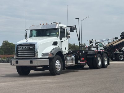 2026 Mack GR64B