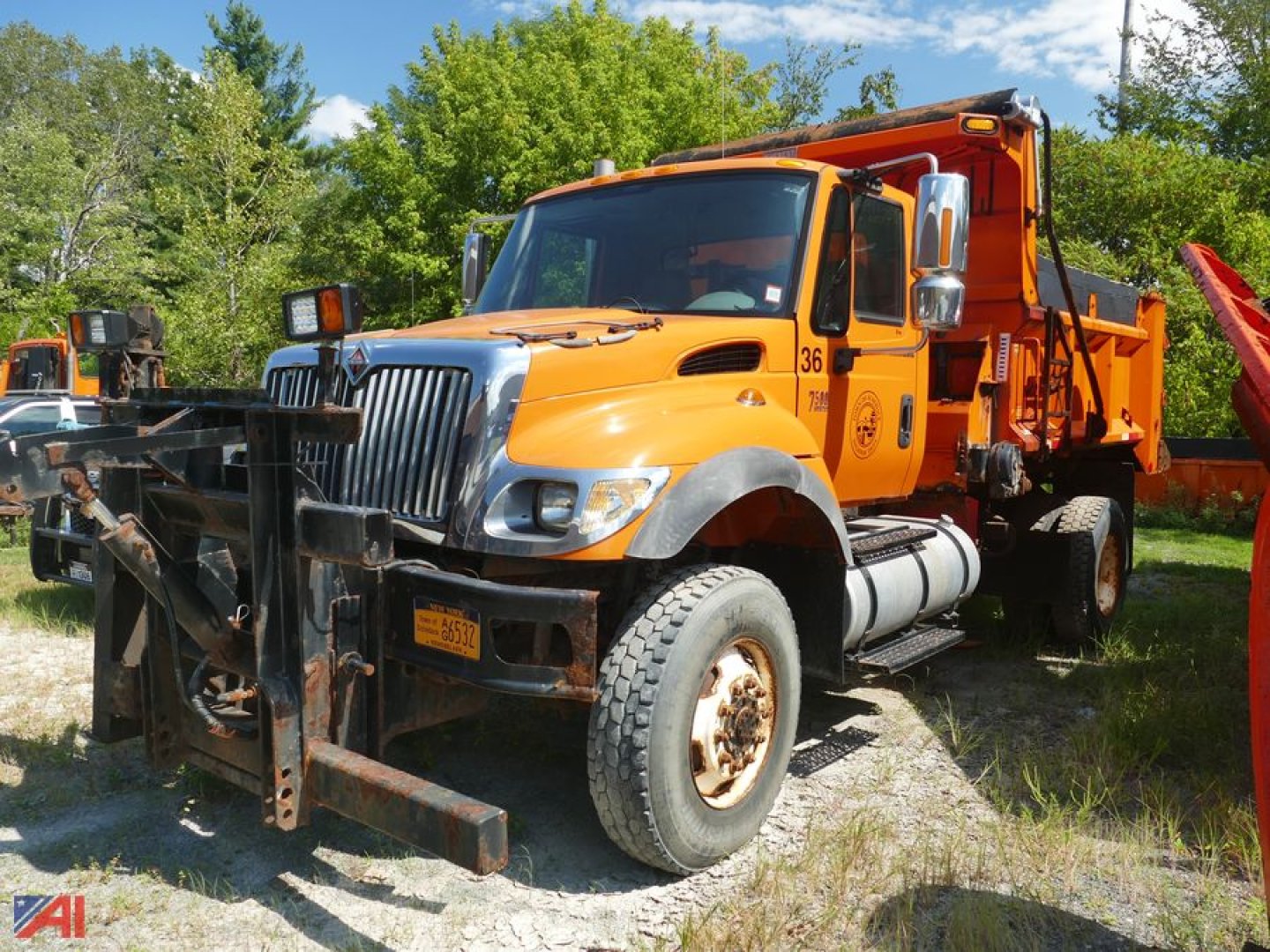2005 International 7500 Dump Truck with Plow & Wing