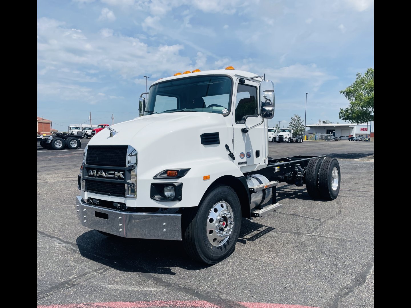 2026 Mack MD74
