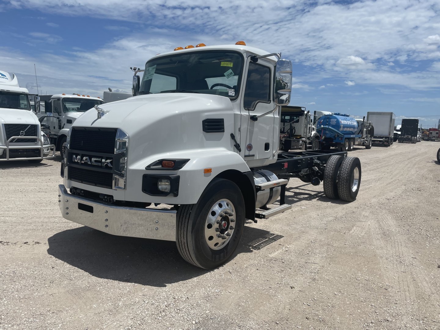 2026 Mack MD64