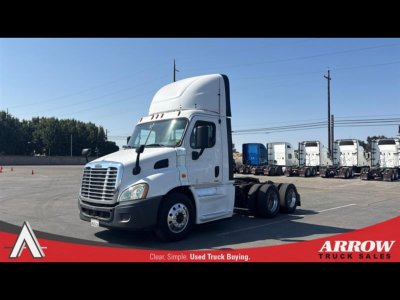 2016 Freightliner CASCADIA