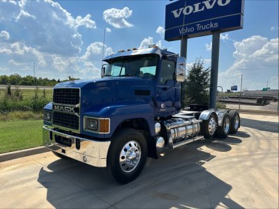 2021 Mack PI64T
