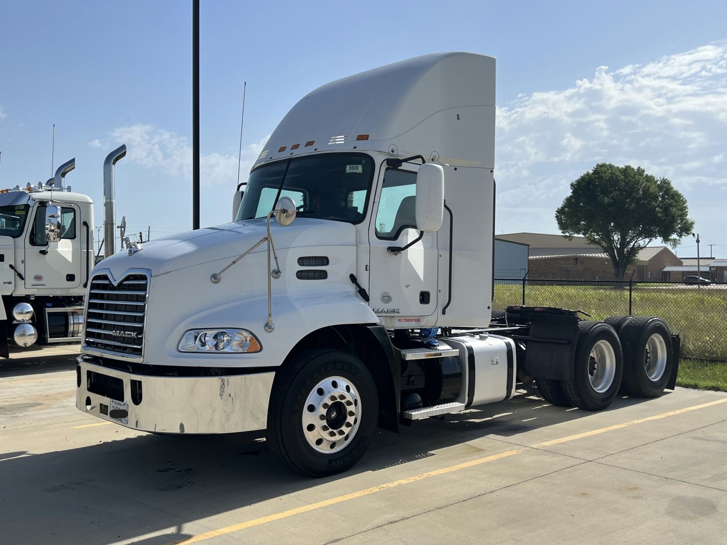 2017 Mack CXU613