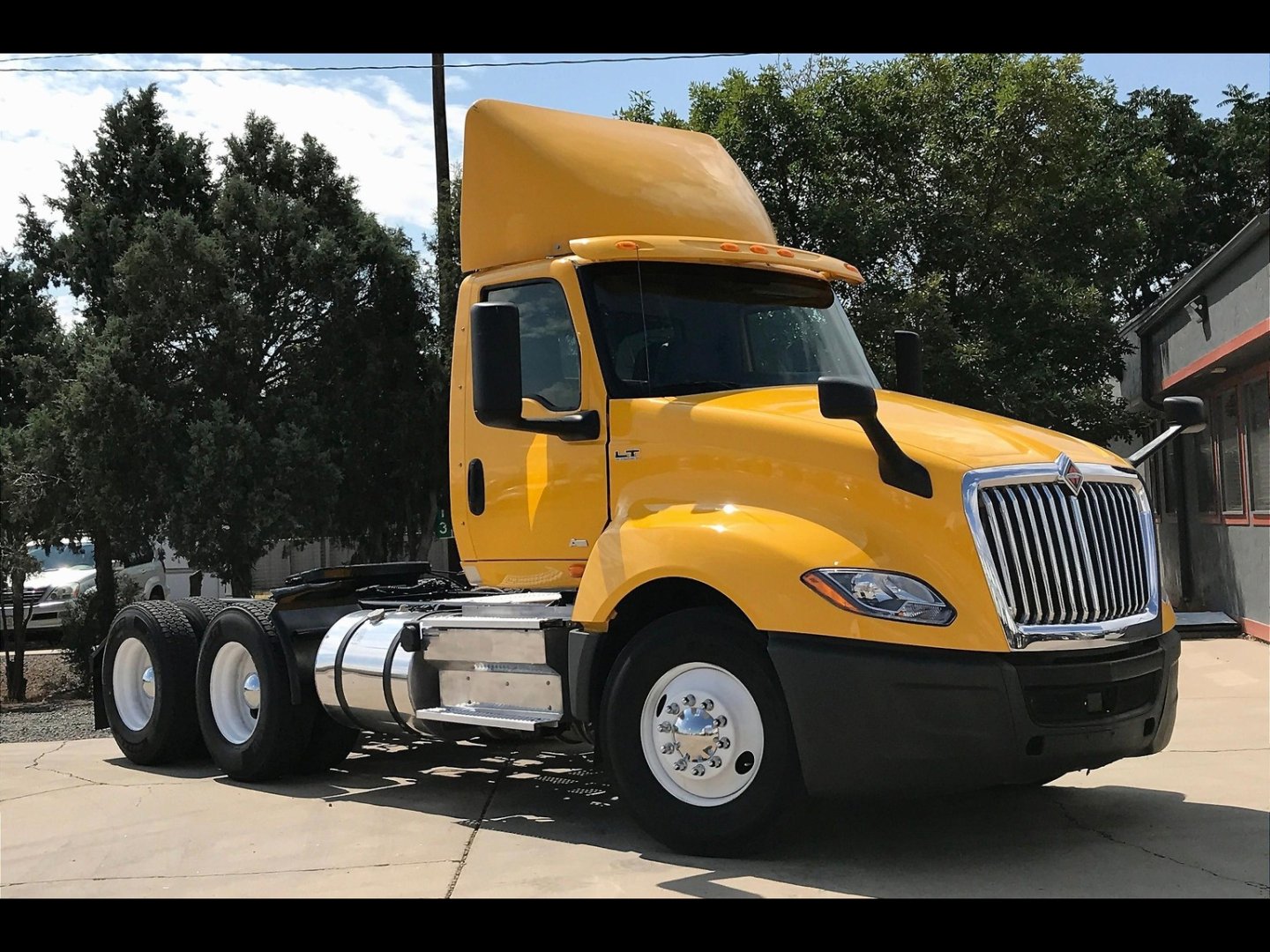 2019 INT LT625 6x4