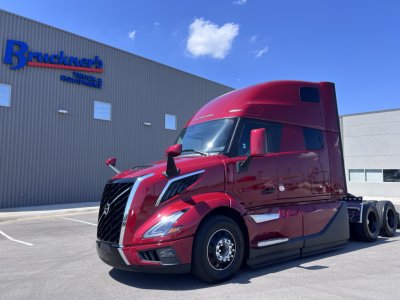 2026 Volvo VNL64T860
