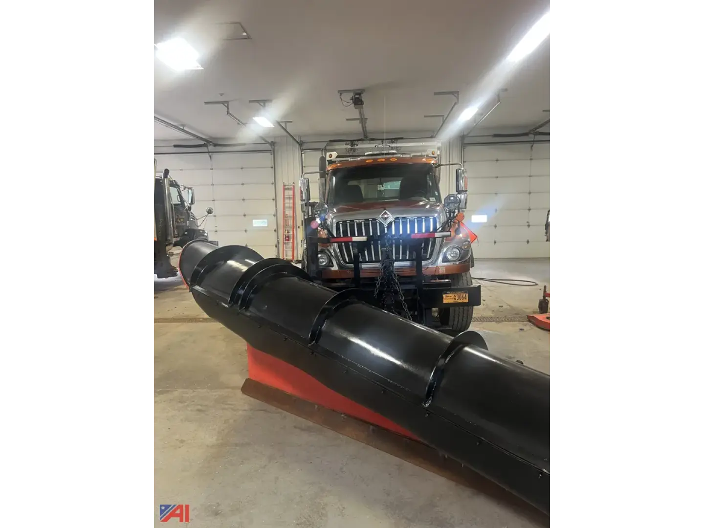 2015 International SF667 with Plow