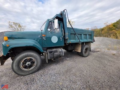 1999 International 2554 Dump Truck