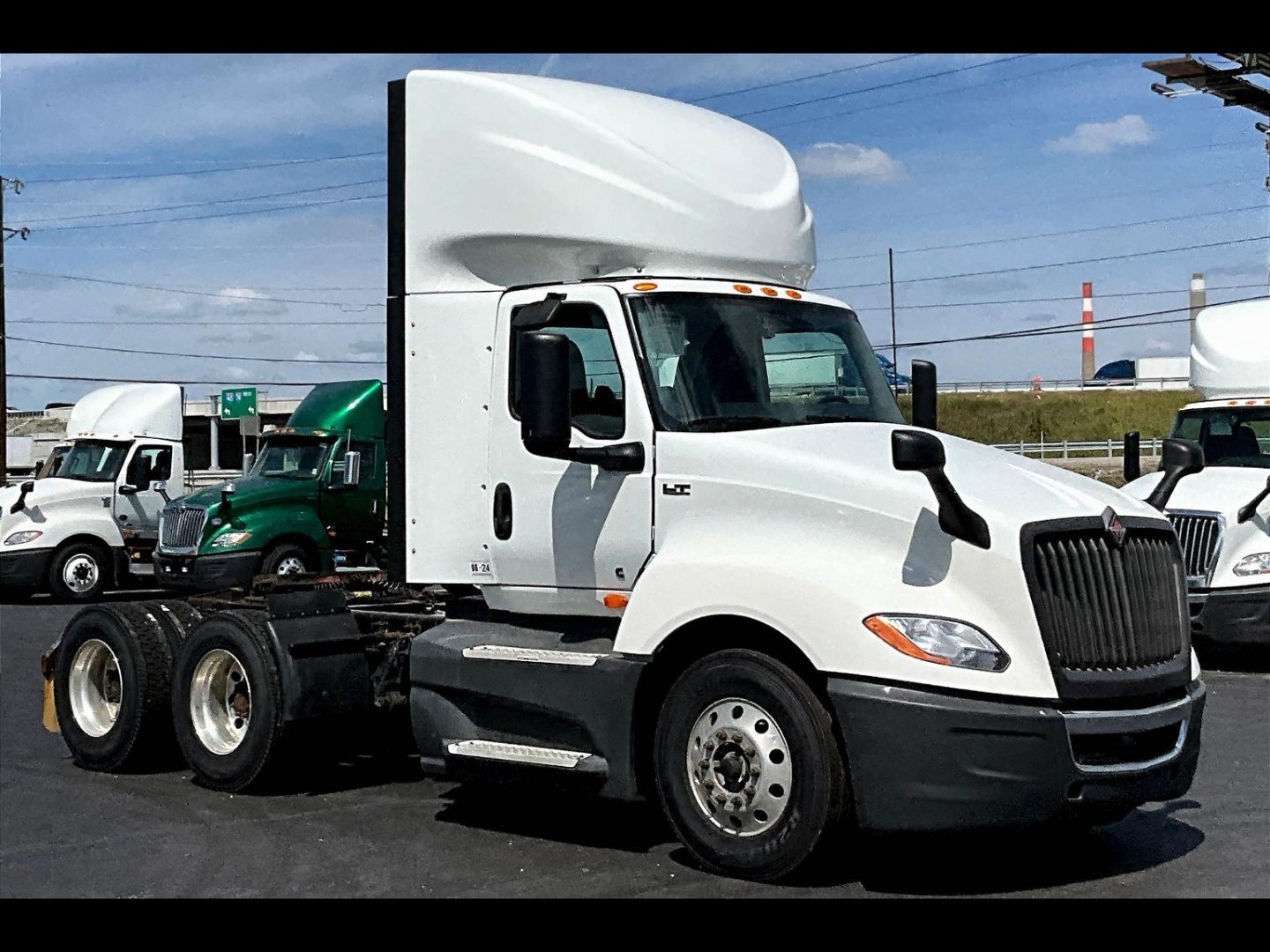 2021 INT LT625 6x4