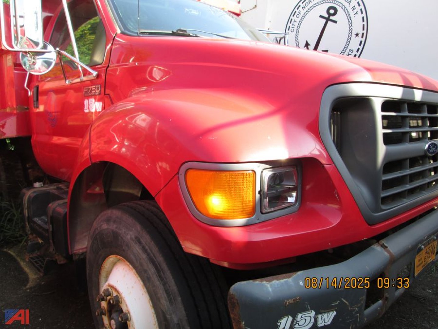 2002 Ford F750