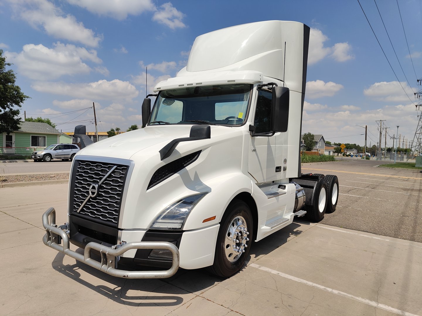 2019 Volvo VNL64T300