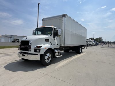 2025 Mack MD64