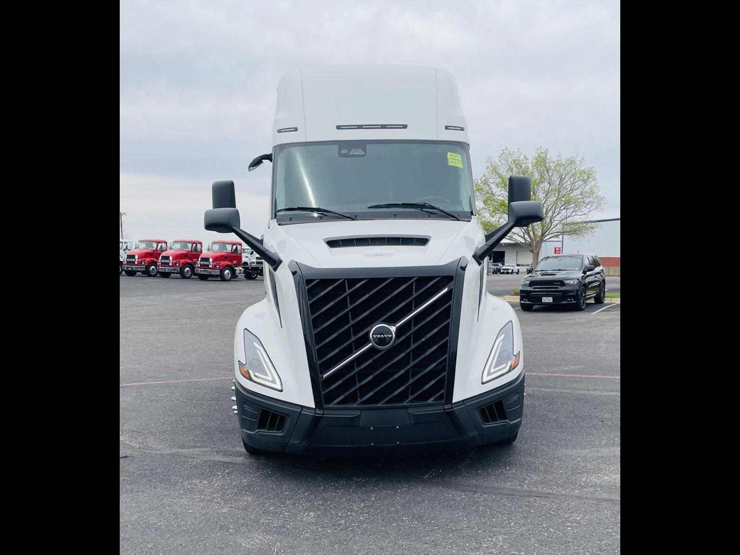 2026 Volvo VNL64T860