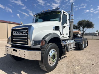 2026 Mack GR64FT