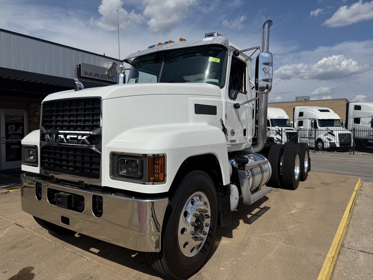 2026 Mack PI64T