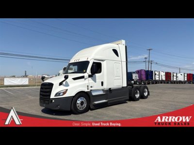 2022 Freightliner CA126